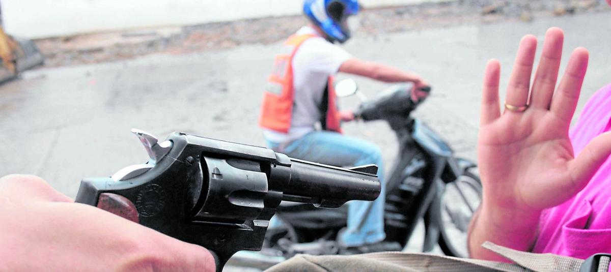 Cerca de 5.000 mujeres han denunciado ser víctimas de hurto este año en Cali, según estudio del Observatorio para la Equidad de las Mujeres