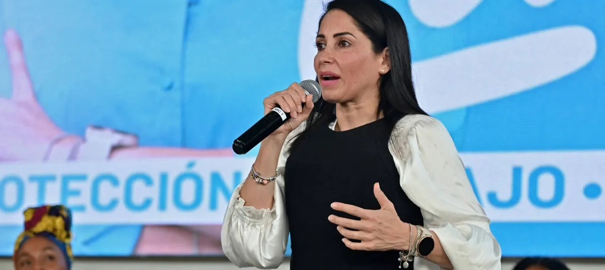 Policía de Ecuador arresta a la excandidata presidencial Luisa González ...