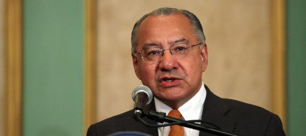 Víctor Manuel Rocha: sentenciado a 15 años de cárcel al exembajador por ...