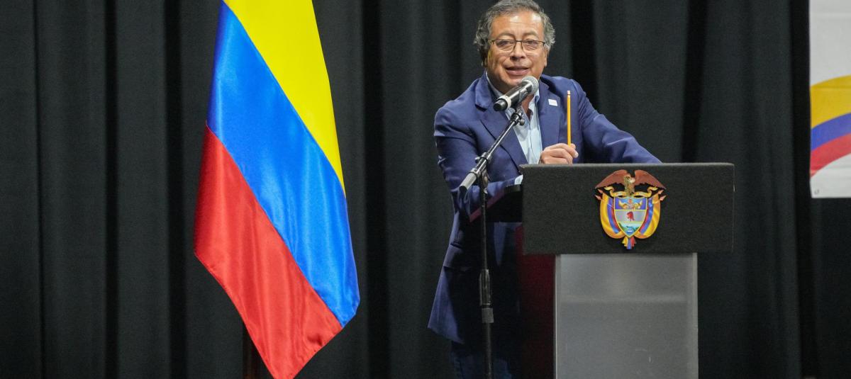 'Se debe a un error de mi Gobierno': presidente Petro sobre desbalance ...