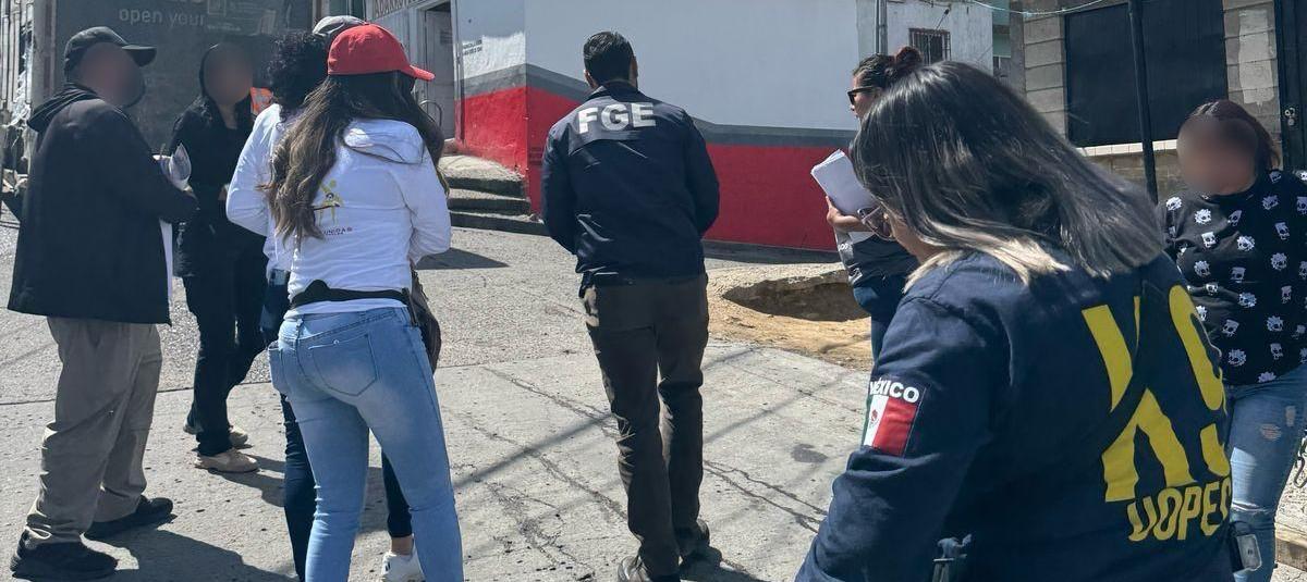 La Fiscalía de Baja California realizó una brigada de búsqueda en vida para localizar a Lizeth Yoana Henao Orjuela, de 34 años, reportada como desaparecida. En coordinación con autoridades estatales, colectivos y familiares, se recorrieron zonas de Tijuana y Playas de Rosarito, donde se colocaron boletines y se entrevistó a personas en lugares donde presuntamente fue vista por última vez.




La Fiscalía de Baja California realizó una brigada de búsqueda en vida para localizar a Lizeth Yoana Henao Orjuela, de 34 años, reportada como desaparecida. En coordinación con autoridades estatales, colectivos y familiares, se recorrieron zonas de Tijuana y Playas de Rosarito, donde se colocaron boletines y se entrevistó a personas en lugares donde presuntamente fue vista por última vez.