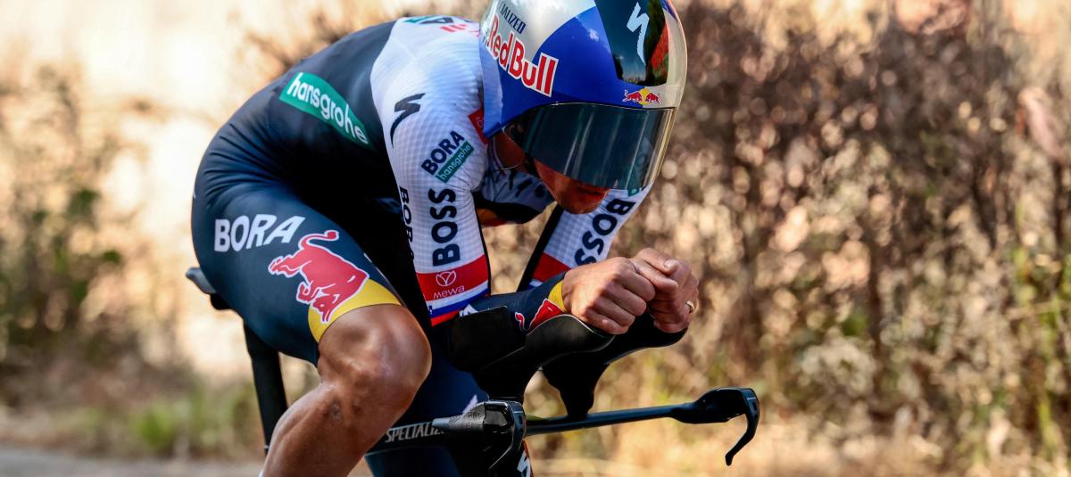 Primoz Roglic no aguantó una caída más, se fue al suelo otra vez y se ...