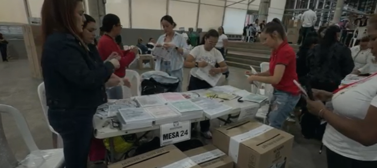 Pacto Histórico y Centro Democrático han ganado nuevas curules tras  resultados del domingo? Esto es lo que está pasando en el escrutinio