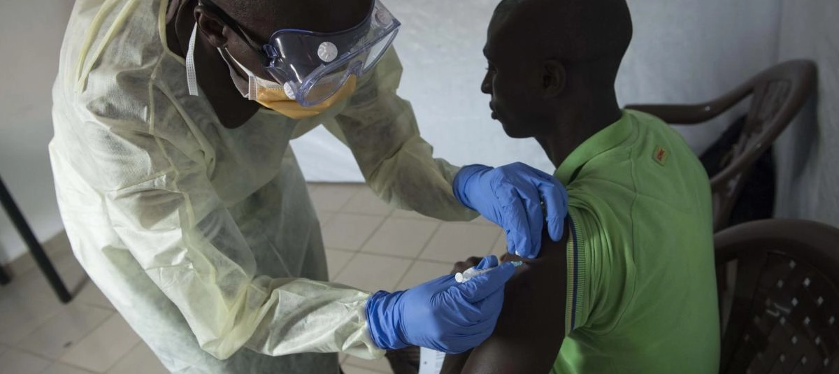 Ébola en República Democrática del Congo: OMS alerta por rápida expansión  del brote que ya deja 131 muertos y más de 500 casos sospechosos