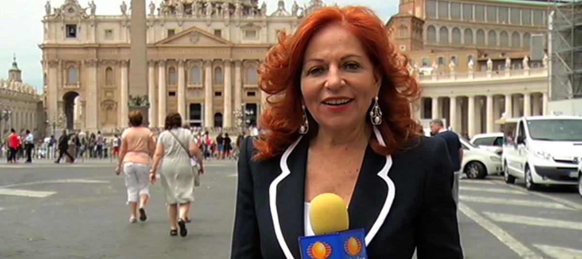 La periodista mexicana Valentina Alazraki trabaja desde hace 40 años cubriendo el Vaticano para el canal Televisa.