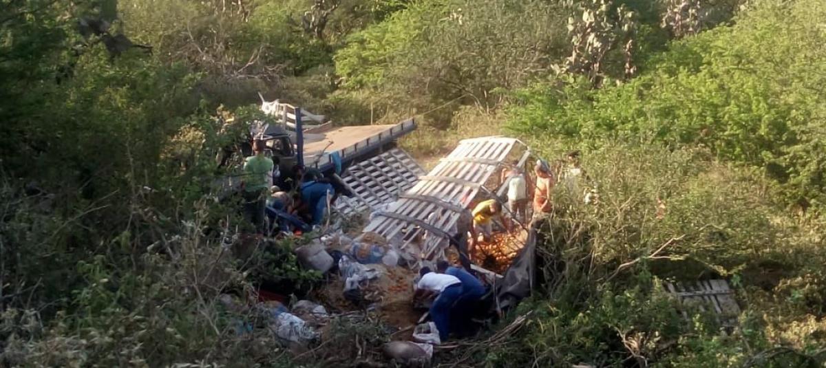 Accidente de tránsito dejó cuatro muertos y un herido en Colombia, Huila