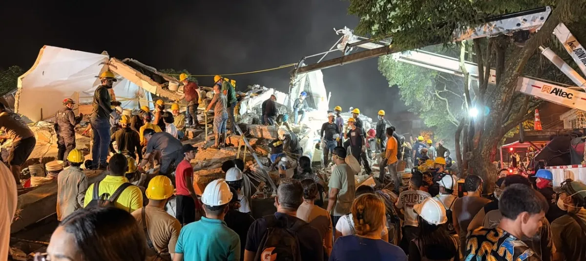 Search-and-rescue operations in Cali's Limonar neighborhood as de la Espriella signs the emergency decree