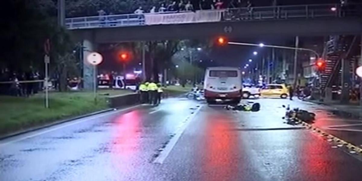 En siniestro vial en la calle 13 muere un motociclista