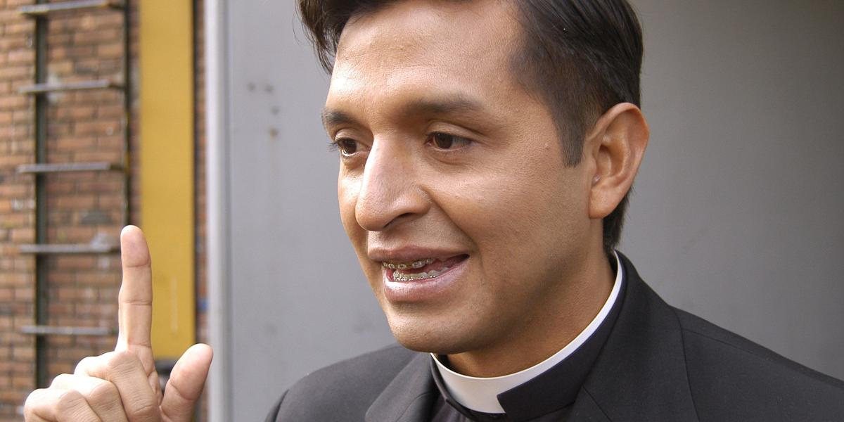 Padre 'Chucho' aclaró rumores sobre si tiene hijos: esto fue lo que dijo