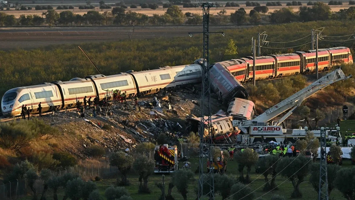 Tragedia en España tras choque de trenes: aumenta a 69 número de fallecidos; Gobierno garantiza que se aclarará 'hasta el último detalle'