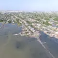 Los alrededores de la ciénaga de la Virgen están convertidos en botadero de escombros para relleno.