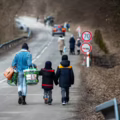 Miles de familias buscan la forma de salir de Ucrania ante la invasión.