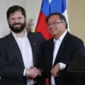 Gabriel Boric y Gustavo Petro tras su reunión en la Casa de Nariño.