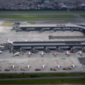 Coronavirus C- 19 Aeropuerto El Dorado en Bogotá