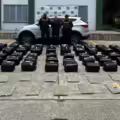 Cargamento de droga decomisado en una carretera del Valle.