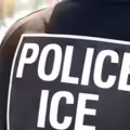 Agente ICE.