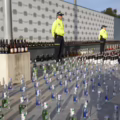 Autoridades hallaron en el barrio Voto Nacional botellas originales junto a unidades adulteradas listas para distribución.