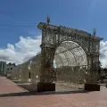 Se inicia instalación del alumbrado navideño en Cartagena.