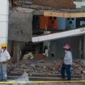 Labores de búsqueda y rescate en Cali tras el terremoto