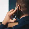 SynThalora: circula estafa por internet suplantando la imagen de EL TIEMPO y del presidente Abelardo De La Espriella: ¡no caiga en el engaño!