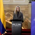 La ministra del Trabajo, Natalia López, confirma que el Gobierno mantendrá el precio del salario mínimo.