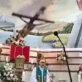 Padre fallece en plena misa en Ecuador.