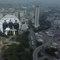 El detenido por sacar un arma de fuego, tratar de disparar a los policías y agredir al papá en Cali.