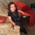Natalia, la niña que Kristine Barnett asegura que es una mujer.