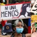 Dos jóvenes piden a la justicia medidas que garanticen su seguridad.