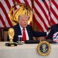 Estados Unidos completa 11 noches de ataques contra Irán y afirma que el estrecho de Ormuz sigue 'abierto'