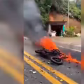 Así quedó una de las motos