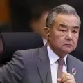 El canciller chino, Wang Yi, con su homólogo estadounidense, Marco Rubio.