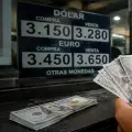 Mezcla de dólar bajo y subir tasas es el principal riesgo: César Giraldo, codirector del Banco de la República
