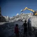 Derrumbe de un edificio en la Franja de Gaza