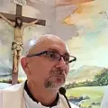 Detalles sobre la muerte de un sacerdote durante una misa.