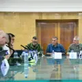 El ministro de Defensa, Jorge Mora y el gobernador de Antioquia, Andrés Julián Rendón, se reunieron con la cúpula de las fuerzas públicas.