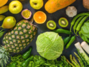 Este impulso responde a factores psicológicos y biológicos que refuerzan la conducta.