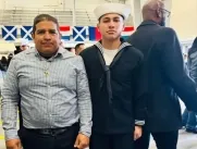 Luis Manuel Aviles Roa y su hijo, Joshua Aviles, un marino de la Armada de Estados Unidos desplegado en Medio Oriente.