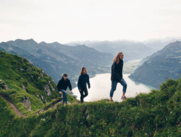 Paso a paso hacia la plenitud: caminar para ser vitales a cualquier edad