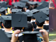 Estudiantes resultaron heridos.