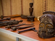 Estas son algunas de las piezas que se pueden apreciar en el Museo de Arte y Memoria de Mampuján. Foto Cortesía Museo de Arte y Memoria de Mampuján