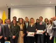 A la entrega del informe hecho por Aliadas y la Universidad del Rosario asistieron el vicepresidente, la ministra del Trabajo y también distintos dirigentes gremiales.