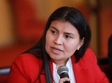 Karen Astrith Manrique, representante.