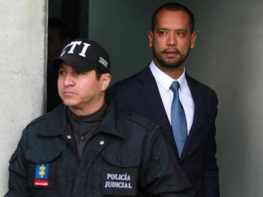 Desde horas de la ma??ana del martes est?? citado Diego Cadena a interrogatorio en la Fiscal??a.