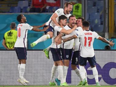 Festejo inglés con el paso a la semifinal.