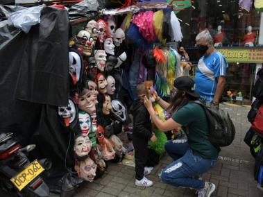 Pereira se prepara para celebrar el Halloween.