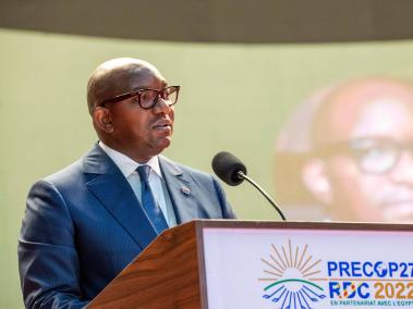 Primer ministro de la RDC, Jean-Michel Sama Lukonde Kyenge, interviene durante la apertura de la PreCOP27.