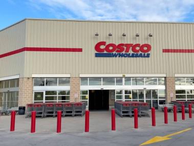 Una joven visitó una tienda de Costco en Islandia y quedó sorprendida