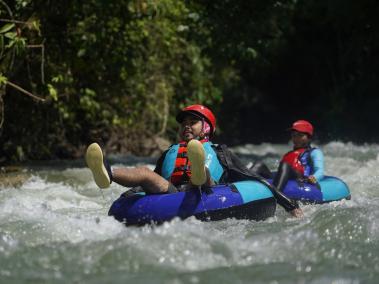 Tubing por el río Duda.