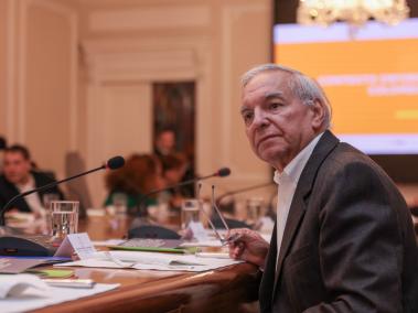Ricardo Bonilla, ministro de Hacienda, es el encargado de la reforma tributaria